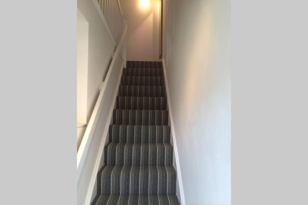 Beautiful Apartment Right Off Of Broadway Market Londres Exterior foto