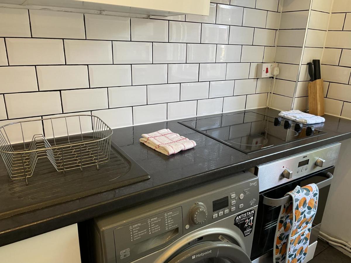 Beautiful Apartment Right Off Of Broadway Market Londres Exterior foto